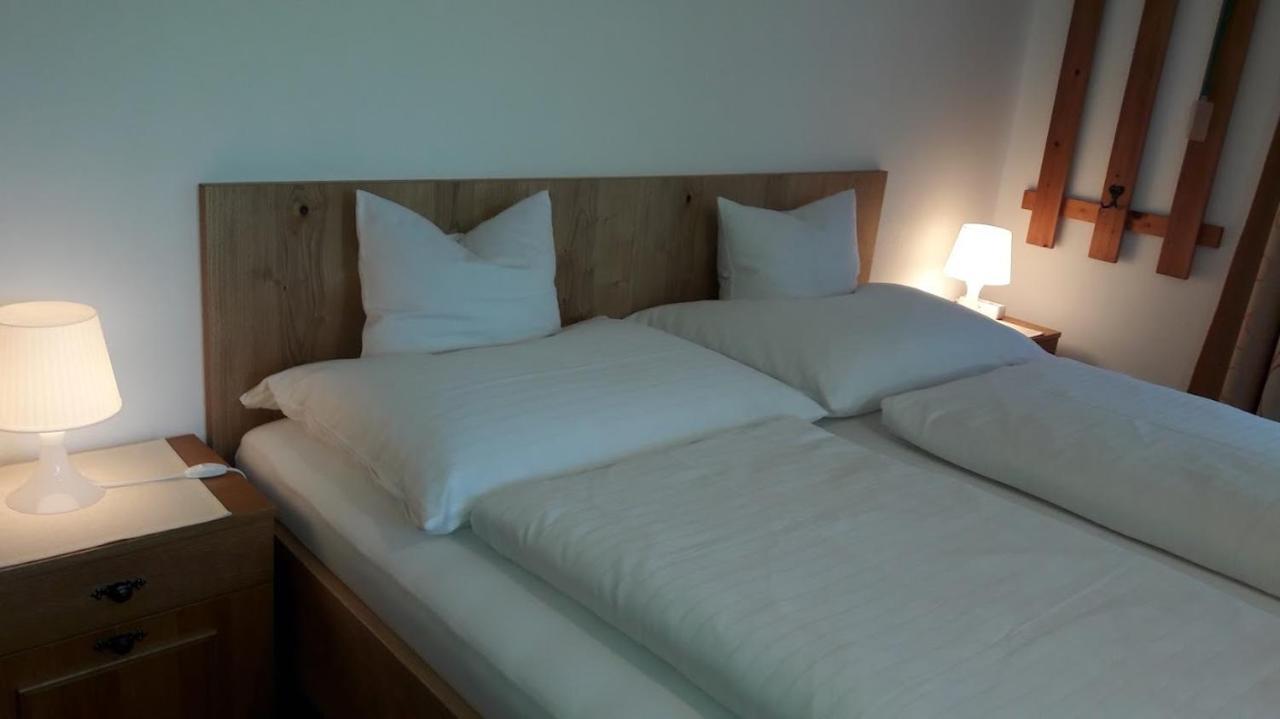 Haus Dorfblick Hotel Pragraten ภายนอก รูปภาพ